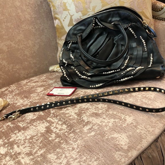 Elegant Black Studded Handbag - Picture 9 of 10